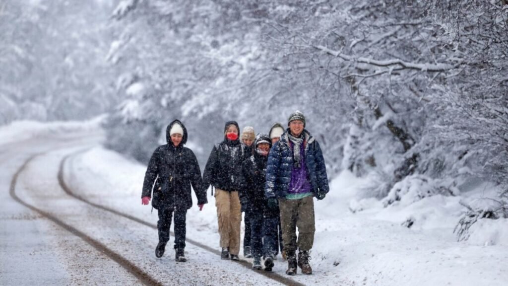 uk to brace for 60-hour snow deluge from december 9