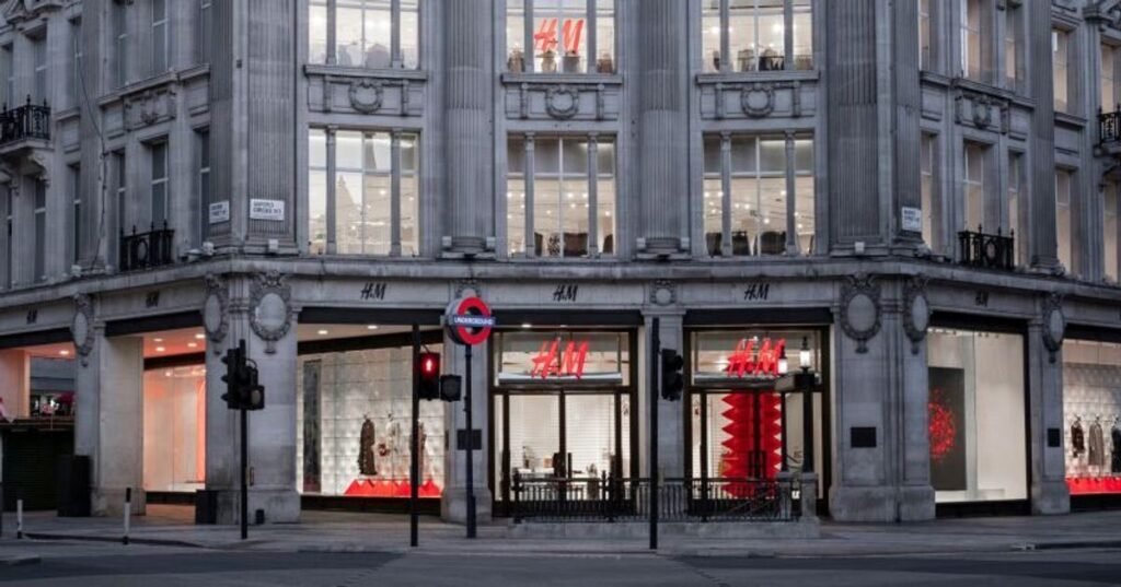 h&m worcester windows smashed