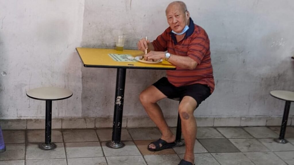 chinatown hawker leftovers consumption